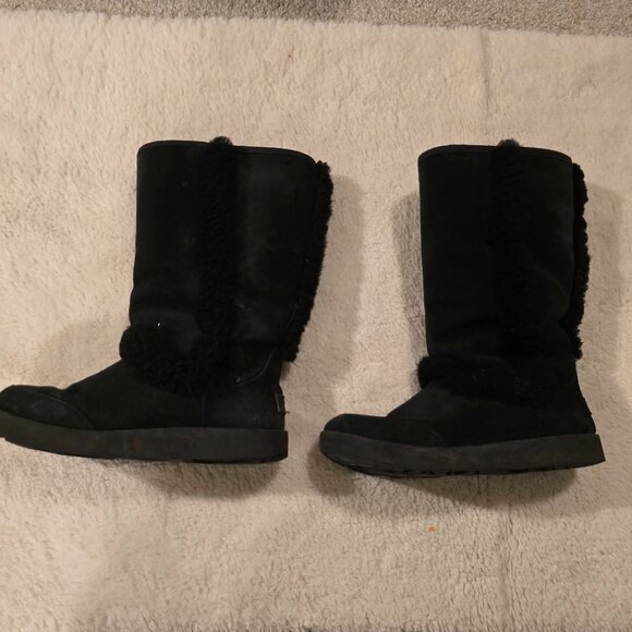 Ugg Sundance Genuine Shearling Waterproof Boot Black - Picture 3 of 3
